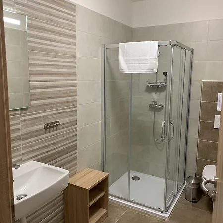 Hotel Manetin Hotel *